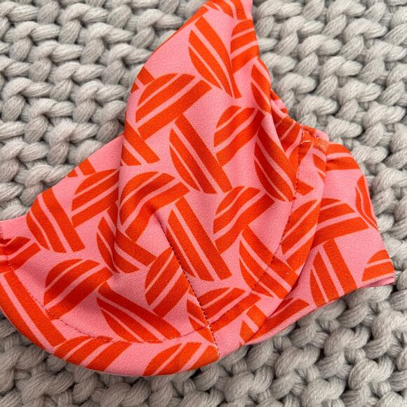 Skatie• ‘Claire’ Bikini Top in TROPICANA - Picture 5 of 13